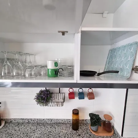 Location 2 Bedroom דירה *